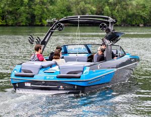 Image post by @malibuboats on Instagram