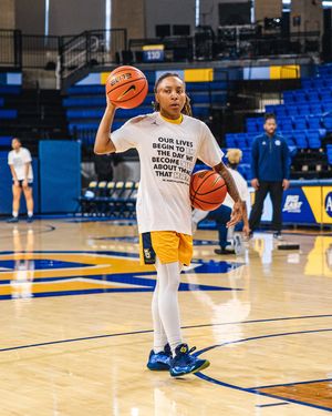 Image post by @marquettewbb on Instagram