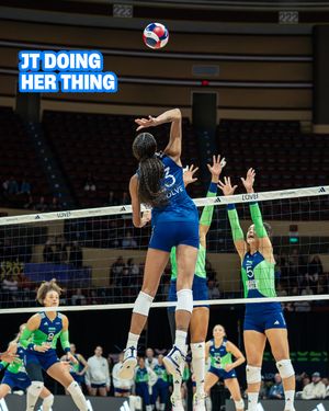 Image post by @lovbhtx on Instagram