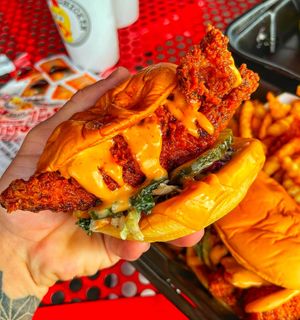 Image post by @daveshotchicken on Instagram