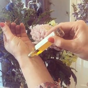 Video post by @RahuaBeauty on Facebook