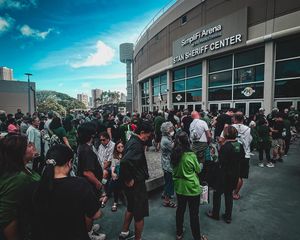 Image post by @hawaiiathletics on Instagram