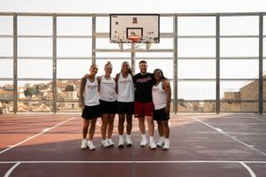 Image post by @harvardwbb on Instagram