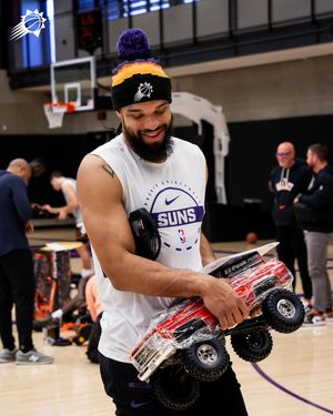 Image post by @suns on Instagram