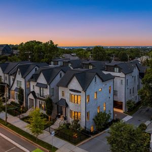 Image post by @samgrayrealestate on Instagram