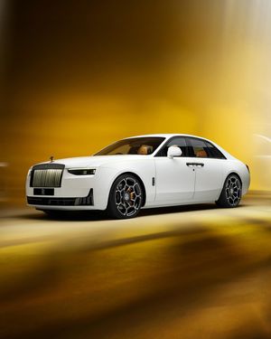 Image post by @rollsroycecars on Instagram