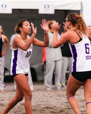 Image post by @uw_beachvb on Instagram