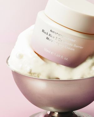 Image post by @haruharuwonder_official on Instagram