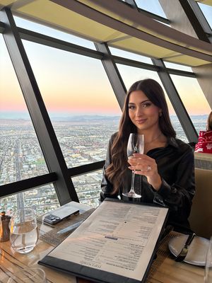 Image post by @carolinecestaro on Instagram