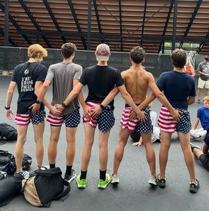 Image post by @chicknlegsrunning on Instagram