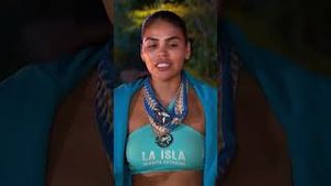 Video post by @telemundo on YouTube