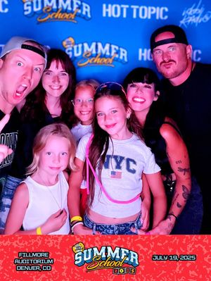 Image post by @summerschooltour on Instagram
