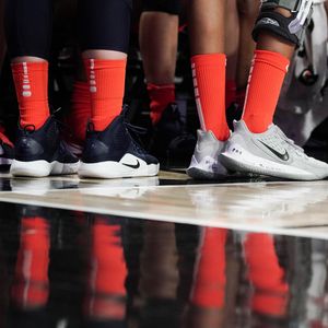 Image post by @uvawomenshoops on Instagram