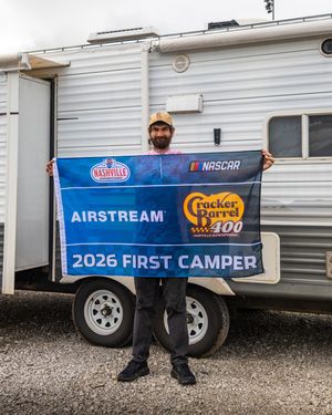 Image post by @nashvillesuperspeedway on Instagram