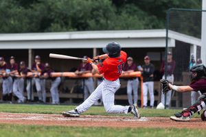 Image post by @harborhawks on Twitter