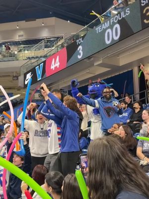 Image post by @dpubluecrew on Instagram