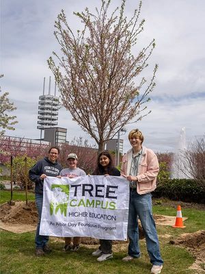 Image post by @stonybrooku on Facebook