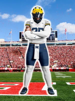 Image post by @michigan__football on Instagram