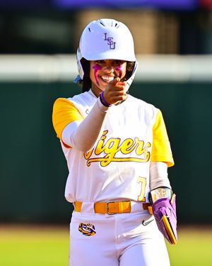 Image post by @lsusoftball on Instagram
