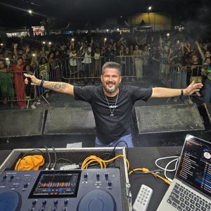 Image post by @carlinhosdj on Instagram
