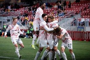 Image post by @realmonarchs on Instagram