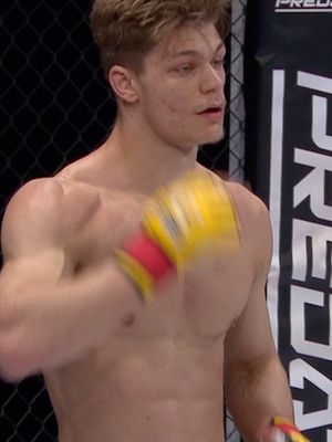 Image post by @cagewarriors on Instagram