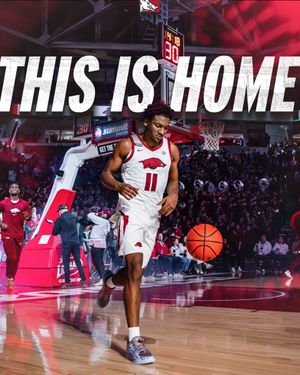 Image post by @RazorbackMBB on Twitter