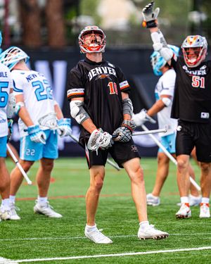 Image post by @PremierLacrosse on Twitter