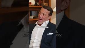 Video post by @tonyrobbinslive on YouTube
