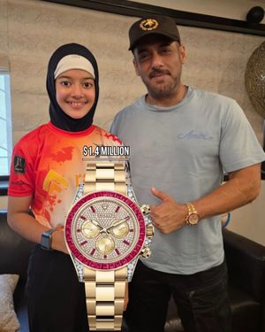 Image post by @celebwatchspotter on Instagram