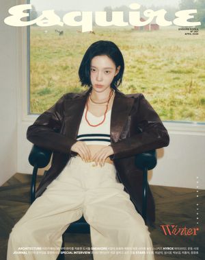 Image post by @esquire.korea on Instagram