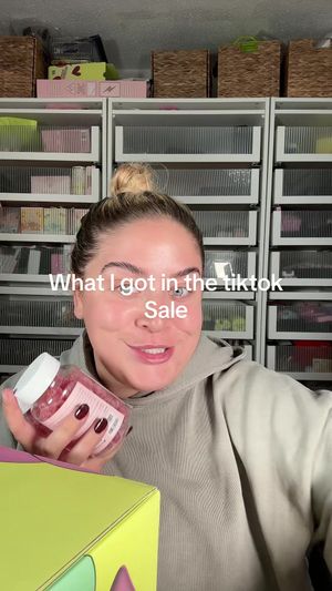 Video post by @beckymorganmakeup on TikTok