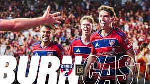 Video post by @fcdallas on YouTube