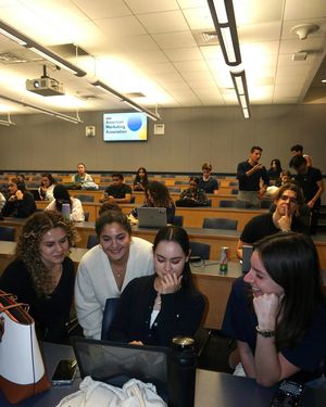 Image post by @fiubusiness on Instagram
