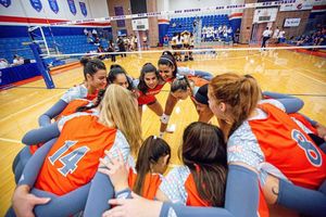 Image post by @utrgvvolleyball on Instagram