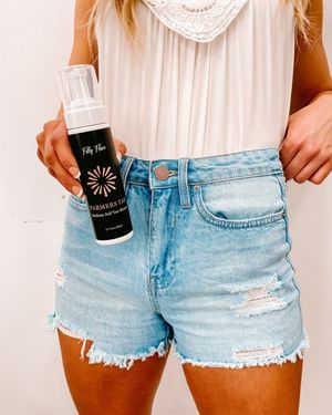 Image post by @shopfillyflair on Instagram