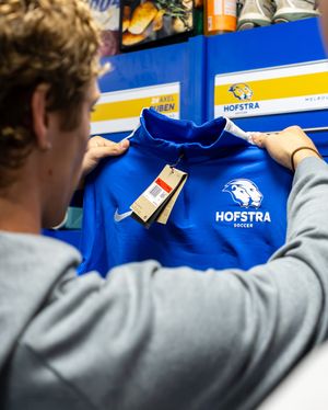Image post by @hofstramsoc on Instagram