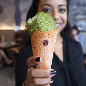 Video post by @FoodInsider on Facebook