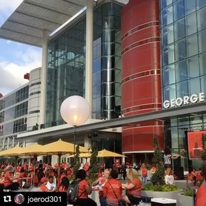 Image post by @housuperbowl on Instagram