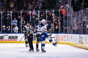 Image post by @ColoradoEagles on Twitter