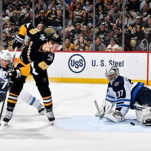 Image post by @pensreport on Instagram
