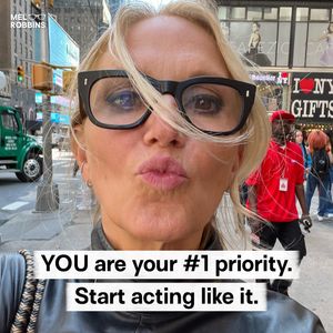 Image post by @melrobbins on Instagram
