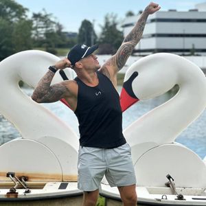 Image post by @dustinpoirier on Instagram