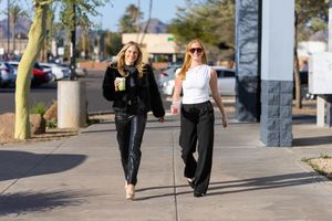 Image post by @lopeswhockey on Instagram