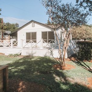 Image post by @thebowiesa on Instagram