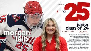 Image post by @smumnwhockey on Facebook