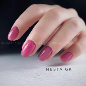 Image post by @nestanails on Instagram