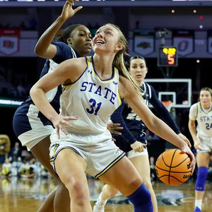 Image post by @thesummitleague on Instagram