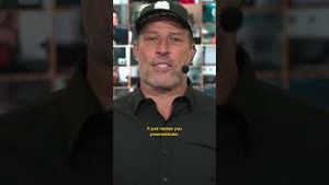 Video post by @tonyrobbinslive on YouTube