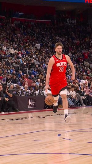 Video post by @nbaonprime on Facebook